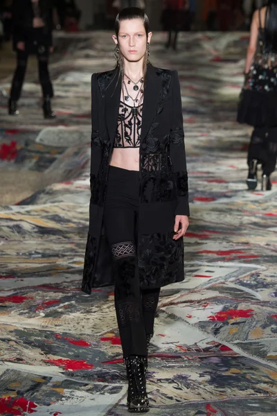 Look 31